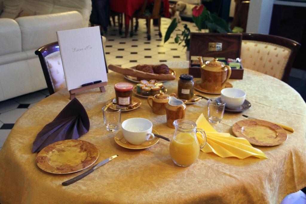 L'Orangerie Bed & Breakfast Bellerive-sur-Allier Eksteriør bilde